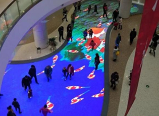 LED互動地磚屏案例，LED地磚屏前景怎么樣？